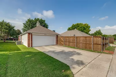 10518 Brandenberg Drive, Frisco, TX 75035 - Photo 25