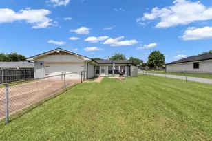 842 Starlight Dr, Sherman, TX 75090 - Photo 25