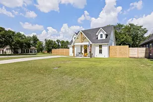301 S Oak St, Boyd, TX 76023 - Photo 3