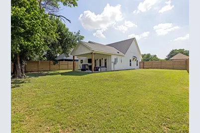 301 S Oak Street, Boyd, TX 76023 - Photo 23