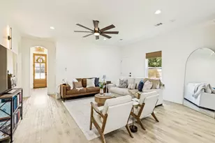 301 S Oak St, Boyd, TX 76023 - Photo 5