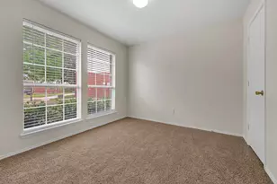 9237 Monument Ct, Fort Worth, TX 76244 - Photo 9