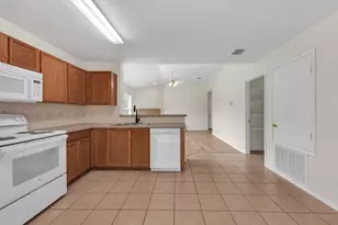 9237 Monument Ct, Fort Worth, TX 76244 - Photo 5