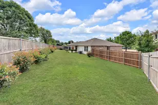 9237 Monument Ct, Fort Worth, TX 76244 - Photo 15