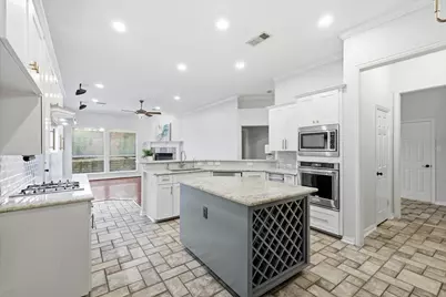 2917 Waterford Drive, Irving, TX 75063 - Photo 7