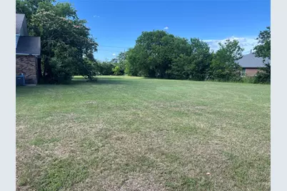 928 E Bear Creek Road, Glenn Heights, TX 75154 - Photo 3