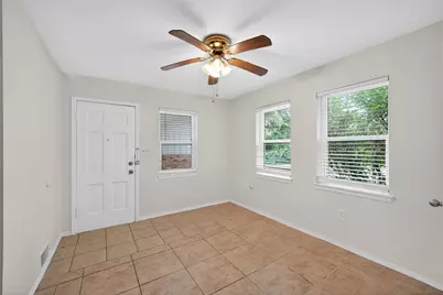 928 E Bear Creek Road, Glenn Heights, TX 75154 - Photo 31