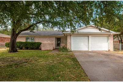 1216 Bryant Street, Benbrook, TX 76126 - Photo 3