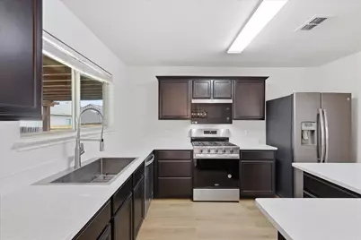 3900 Oceanview Drive, Denton, TX 76208 - Photo 3
