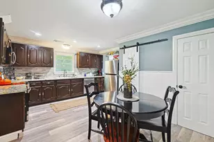379 S John Douglas Rd, Van Alstyne, TX 75495 - Photo 9