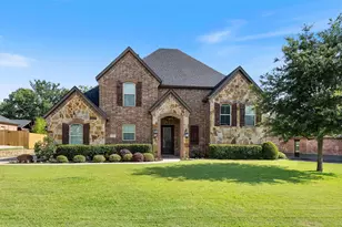 511 Oak Forest Ct, Kennedale, TX 76060 - Photo 1