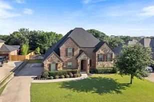 511 Oak Forest Ct, Kennedale, TX 76060 - Photo 3