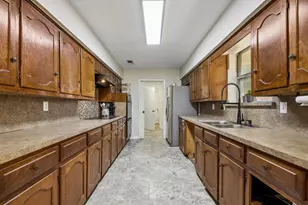 1047 Westlake Dr, DeSoto, TX 75115 - Photo 15