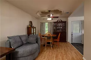 812 Denton Dr, Euless, TX 76039 - Photo 9