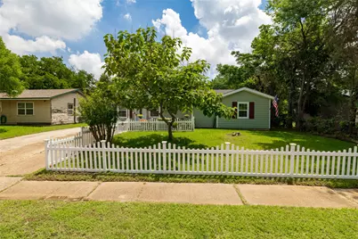 812 Denton Drive, Euless, TX 76039 - Photo 3