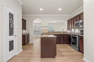 10860 Burnham Drive, Waco, TX 76708 - Photo 13