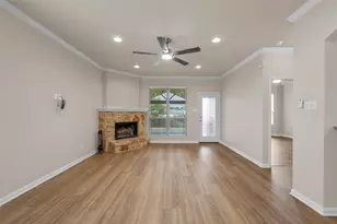 10860 Burnham Dr, Waco, TX 76708 - Photo 11