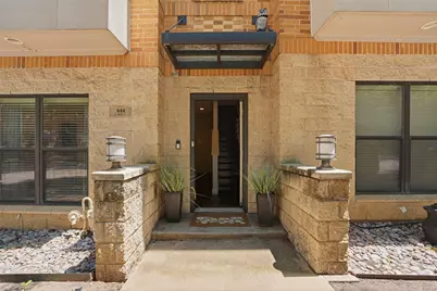 644 E Bluff Street, Fort Worth, TX 76102 - Photo 27