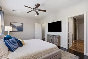 644 E Bluff St, Fort Worth, TX 76102 - Photo 13