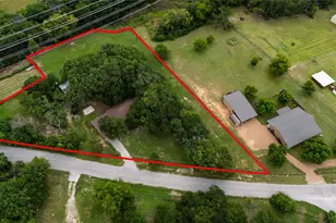 1517 Oakridge Ct W, Azle, TX 76020 - Photo 3
