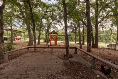 1517 Oakridge Court W, Azle, TX 76020 - Photo 33
