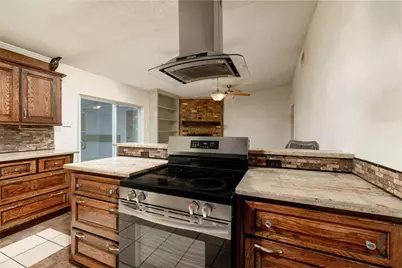 1517 Oakridge Court W, Azle, TX 76020 - Photo 17