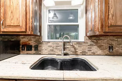 1517 Oakridge Court W, Azle, TX 76020 - Photo 19
