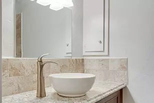 601 W College St, Grapevine, TX 76051 - Photo 21