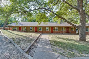 601 W College St, Grapevine, TX 76051 - Photo 3