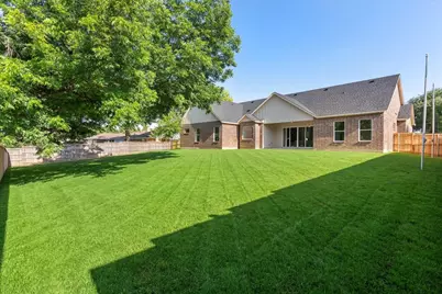 603 Bardfield Avenue, Garland, TX 75041 - Photo 33