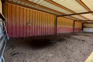 346 SE County Road 0090, Powell, TX 75153 - Photo 33