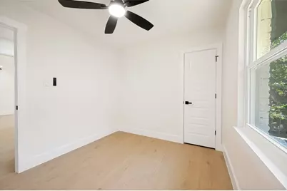 318 Parkwood Place, Lewisville, TX 75067 - Photo 17
