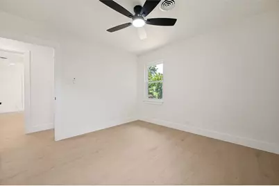 318 Parkwood Place, Lewisville, TX 75067 - Photo 13