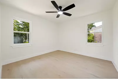 318 Parkwood Place, Lewisville, TX 75067 - Photo 15