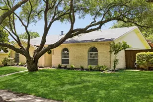 9235 Rolling Rock Ln, Dallas, TX 75238 - Photo 29