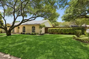 9235 Rolling Rock Ln, Dallas, TX 75238 - Photo 3