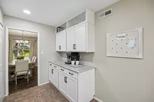 9235 Rolling Rock Ln, Dallas, TX 75238 - Photo 9
