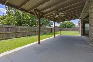 210 Debbie Way, Red Oak, TX 75154 - Photo 5