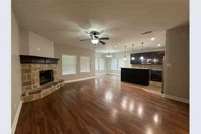 210 Debbie Way, Red Oak, TX 75154 - Photo 3