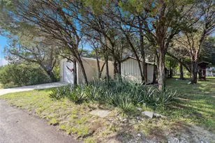 2805 Rockwood Dr, Granbury, TX 76048 - Photo 1