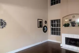 101 Silktree Ct, Lake Dallas, TX 75065 - Photo 5