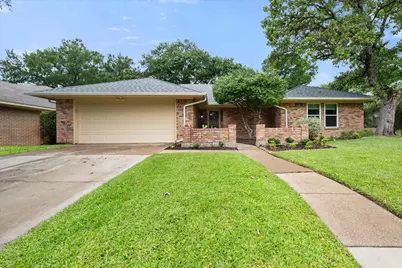 1229 Brookfield Lane, Mansfield, TX 76063 - Photo 1