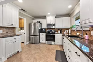 1229 Brookfield Ln, Mansfield, TX 76063 - Photo 15