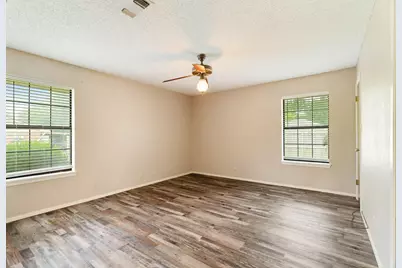 615 N Main Street, Bogata, TX 75417 - Photo 11