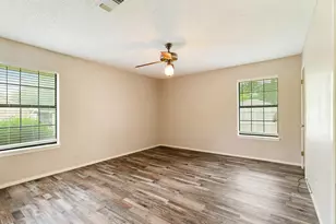 615 N Main St, Bogata, TX 75417 - Photo 11
