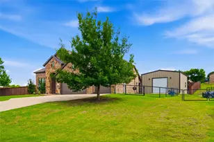 1215 The Trails Dr, Blue Ridge, TX 75424 - Photo 5