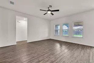 9106 Fall Creek Ct, Arlington, TX 76002 - Photo 15