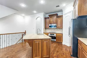 7912 Bishop Rd, Plano, TX 75024 - Photo 13