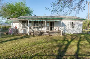112 SE Front St, Bailey, TX 75452 - Photo 37