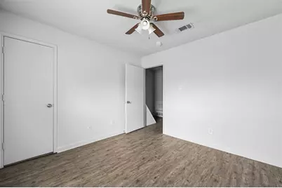 4921 Miller Avenue, Fort Worth, TX 76119 - Photo 13